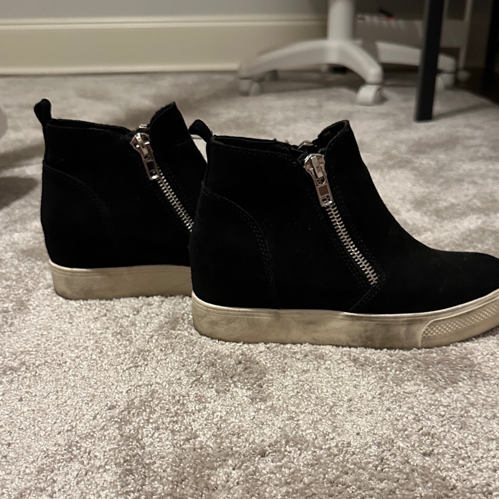 Steve Madden Black Suede Ankle Booties with Silver Zipper